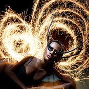 Grace Johns - List pictures