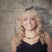 Donna Hughes - List pictures