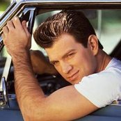 Chris Isaak - List pictures