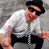 Marty James - List pictures