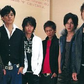 V6 - List pictures