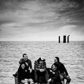 Long Distance Calling - List pictures