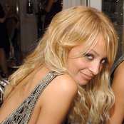Nicole Richie - List pictures