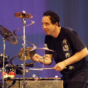 Dennis Young - List pictures