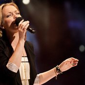 Annie Villeneuve - List pictures