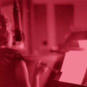 Crystal Lewis - List pictures