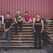 Real Friends - List pictures