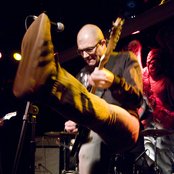 The Blind Shake - List pictures