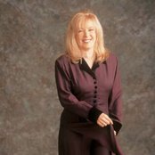 Barbara Fairchild - List pictures