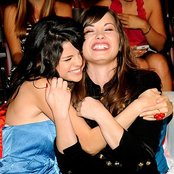 Selena Gomez & Demi Lovato - List pictures