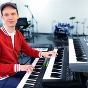 Daniel Lippert - List pictures