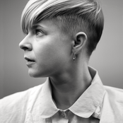 Robyn - List pictures