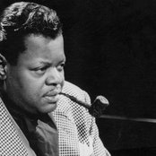 Oscar Peterson - List pictures