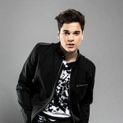 Oscar Zia - List pictures