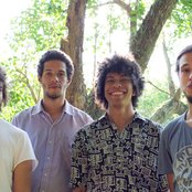 Boogarins - List pictures