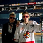 Jare & Villegalle - List pictures