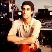 Perry Farrell - List pictures