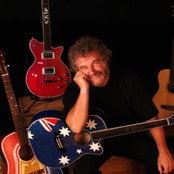 Kevin Bloody Wilson - List pictures