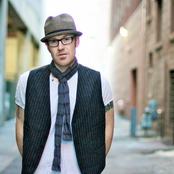 Ryan Stevenson - List pictures