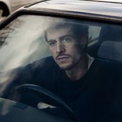 Paul White - List pictures