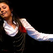 Sunidhi Chauhan - List pictures