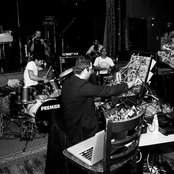 Avec Le Soleil Sortant De Sa Bouche - List pictures