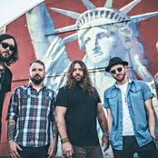 Royal Bliss - List pictures