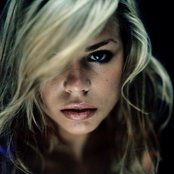 Billie - List pictures