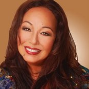 Yvonne Elliman - List pictures