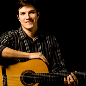 Chico Pinheiro - List pictures