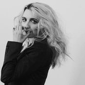 White Hinterland - List pictures