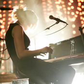 Sophie Hunger - List pictures