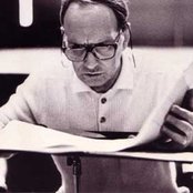 Ennio Morricone - List pictures
