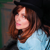 Emmanuelle Seigner - List pictures