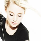 Annie - List pictures