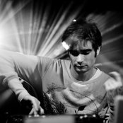 Jon Hopkins - List pictures
