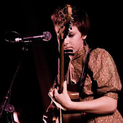 Emma Louise - List pictures