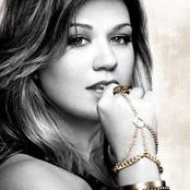 Kelly Clarkson - List pictures