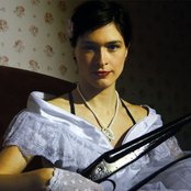 Eva De Roovere - List pictures