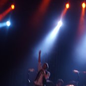 Kids In Glass Houses - List pictures