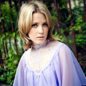 Emma Louise - List pictures