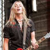 Ben Wells - List pictures