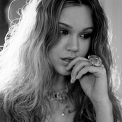 Joss Stone - List pictures