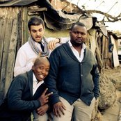 Mi Casa - List pictures