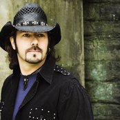 Dusty Drake - List pictures