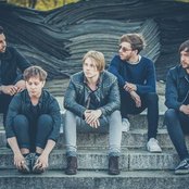 Nothing But Thieves - List pictures