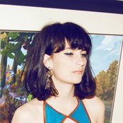 Charlie Hilton - List pictures