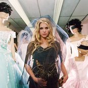 Charlotte Martin - List pictures