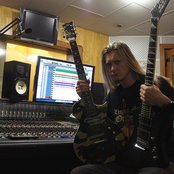 Distant Sun - List pictures