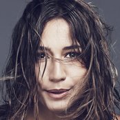 Izia - List pictures